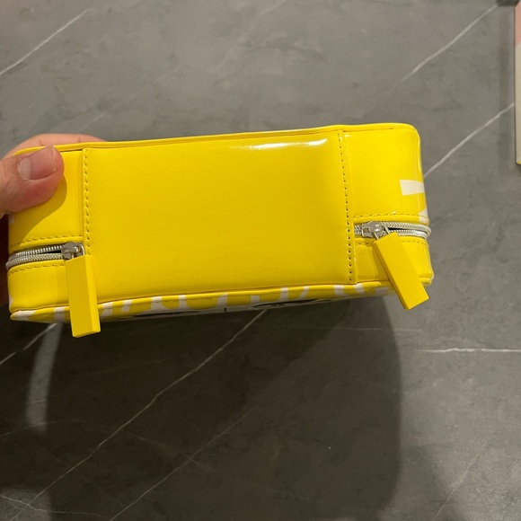 MAC x Steve J. & Yoni P. Collection 
Make Up Case New - Picture 4 of 4